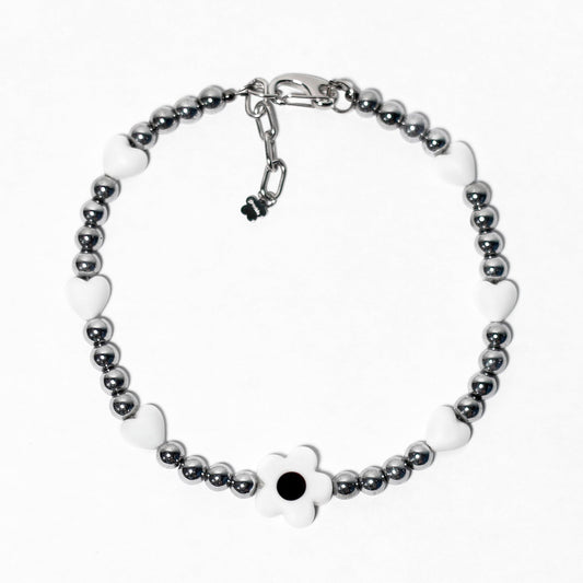 Flower Power White Necklace